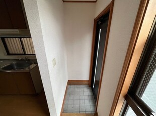 友田町1丁目貸家の物件内観写真